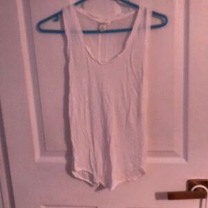 Club Monaco thin tank